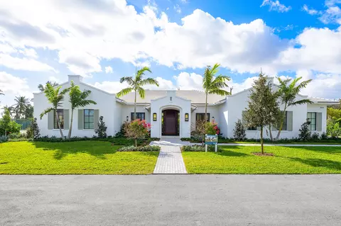 2912 Bluewater Cv, Gulf Stream, FL 33483