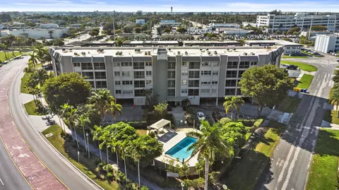 505 Spencer Dr #208, West Palm Beach, FL 33409