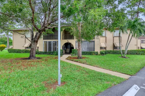 235 Pine Hov Cir #A-1, Greenacres, FL 33463