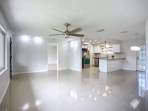 2411 55th Ave W, Bradenton, FL 34207 photo 6