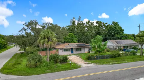2411 55th Ave W, Bradenton, FL 34207 photo 3