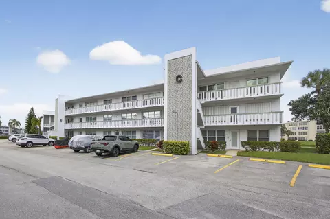 312 Wellington C, West Palm Beach, FL 33417