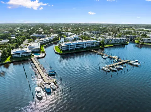 1862 SW Palm City Rd #206, Stuart, FL 34994