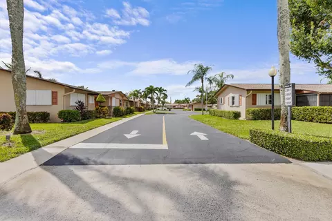 2995 Crosley Dr W #B, West Palm Beach, FL 33415