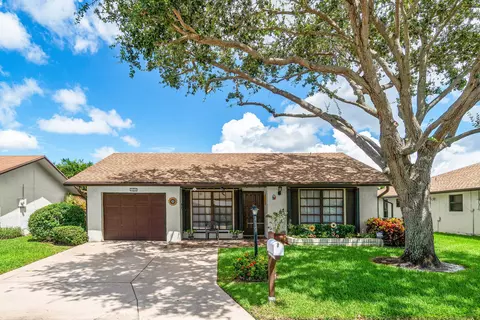 6049 Ambertree Ln, Greenacres, FL 33463