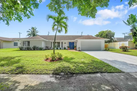 2114 Echo Lake Drive Dr, West Palm Beach, FL 33407
