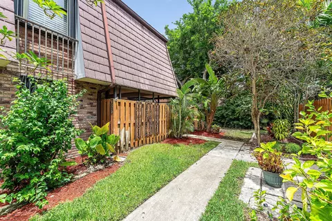 7526 Courtyard Run E, Boca Raton, FL 33433 photo 7