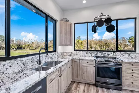 2986 SW Trailside Path, Stuart, FL 34997 photo 10