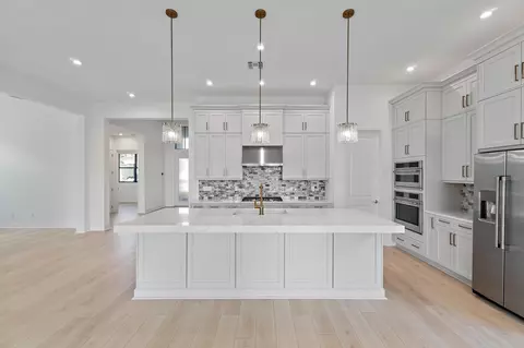 7050 SE Haven Ln, Stuart, FL 34997 photo 9