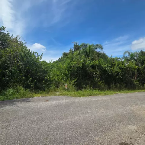 3819 NW 21st Ave, Okeechobee, FL 34972 photo 2