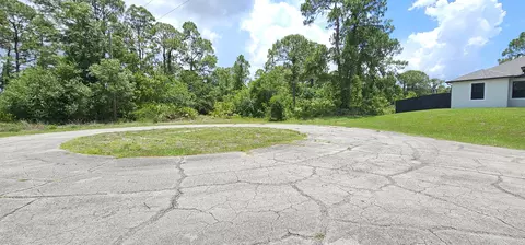 5006 Cyrus Ct, Labelle, FL 33935 photo 2