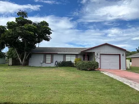 533 SW Twig Ave S, Port Saint Lucie, FL 34983