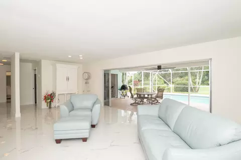 2811 SE Fairway W, Stuart, FL 34997 photo 10