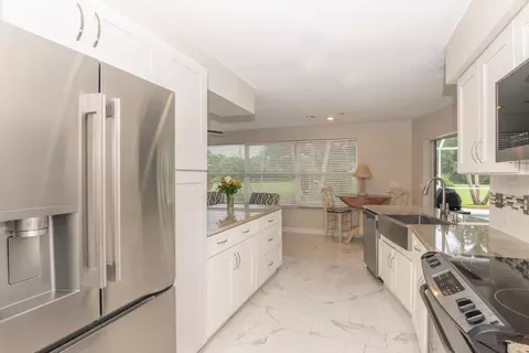 2811 SE Fairway W, Stuart, FL 34997 photo 16