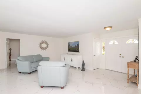 2811 SE Fairway W, Stuart, FL 34997 photo 9