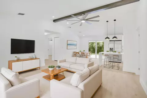 5456 Sunrise Blvd, Delray Beach, FL 33484