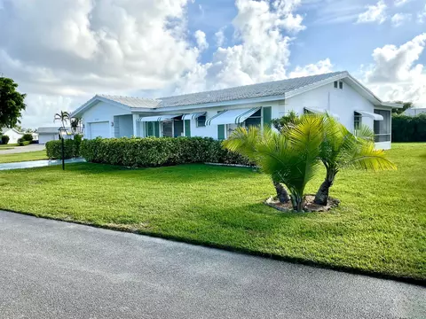 2102 SW 22nd Ct SW, Boynton Beach, FL 33426