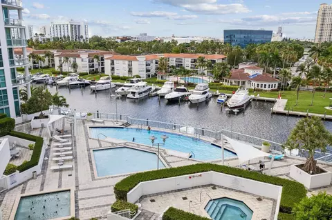 3131 NE 188th St #2-705, Aventura, FL 33180