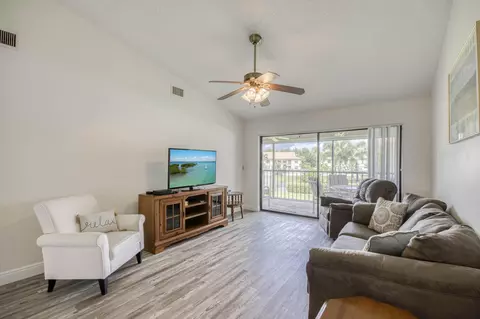 1102 Pinecrest Cir #A, Jupiter, FL 33458 photo 4