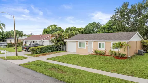 1357 Ryan Ln, Royal Palm Beach, FL 33411