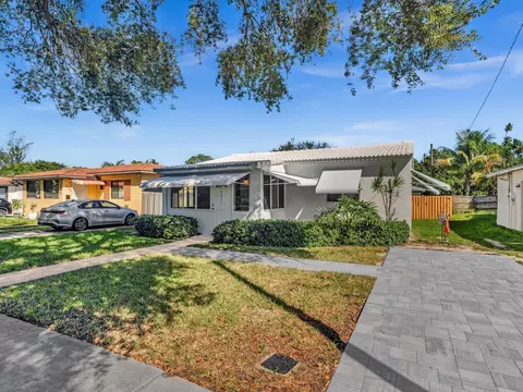 2451 Washington St, Hollywood, FL 33020