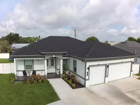 1692 SW Paddock St, Port Saint Lucie, FL 34987