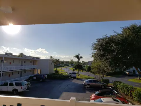 2534 Garden Dr S #202, Lake Worth, FL 33461