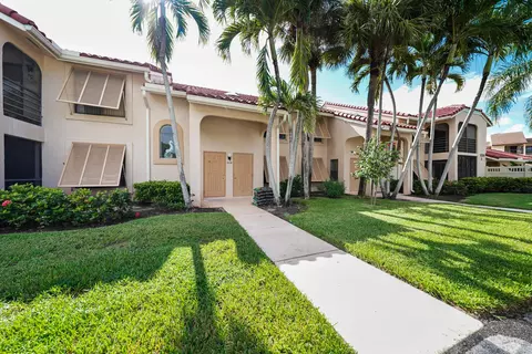 10204 Mangrove Dr #103, Boynton Beach, FL 33437