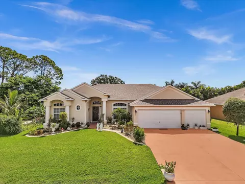 757 NE Galilean St, Port Saint Lucie, FL 34983
