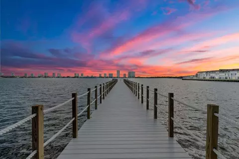 3040 Lake Shore Dr #101, Riviera Beach, FL 33404