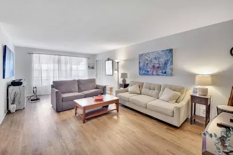 170 High Point Ter E #B, Delray Beach, FL 33445
