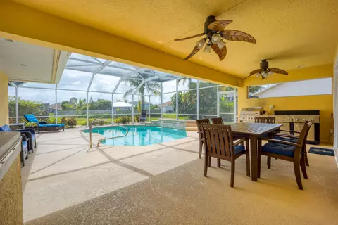 2620 SW Altamira Ave, Port Saint Lucie, FL 34987