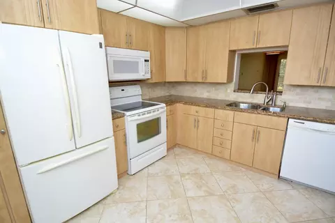 3003 Portofino Isle #B3, Coconut Creek, FL 33066