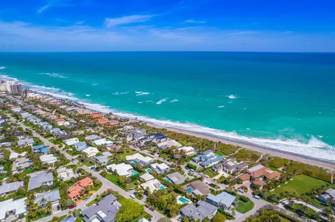 74 Lighthouse Dr, Jupiter Inlet Colony, FL 33469 photo 2