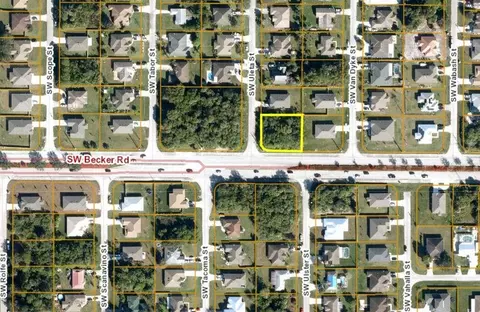 899 SW Becker Rd, Port St Lucie, FL 34953
