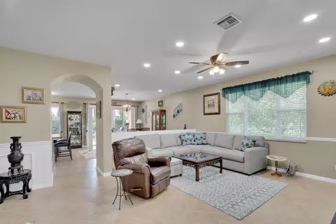 212 Behring Way, Jupiter, FL 33458 photo 4