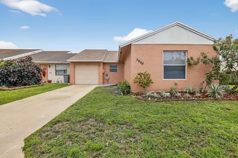 5668 Waltham Way, Lake Worth, FL 33463
