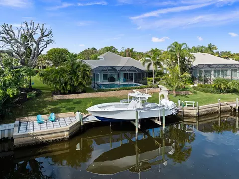 3142 SE Fairway W, Stuart, FL 34997 photo 3