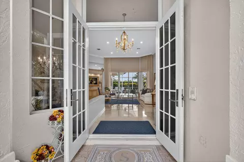 8784 Lakes Blvd, West Palm Beach, FL 33412