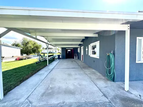 2116 SE 31st St, Okeechobee, FL 34974 photo 5