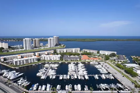 21 Yacht Club Dr #102, North Palm Beach, FL 33408