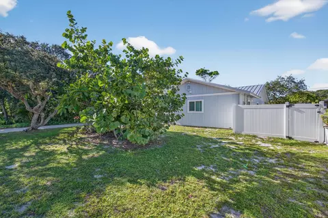 Exterior - 5095 SE Manatee Ter, Stuart, FL 34997 photo 15 of 15