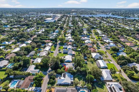 View/Area - 5095 SE Manatee Ter, Stuart, FL 34997 photo 8 of 16