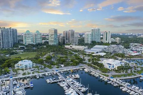2655 S Bayshore Dr #902, Miami, FL 33133
