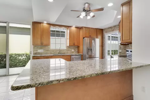 220 NW Bentley Cir, Port Saint Lucie, FL 34986