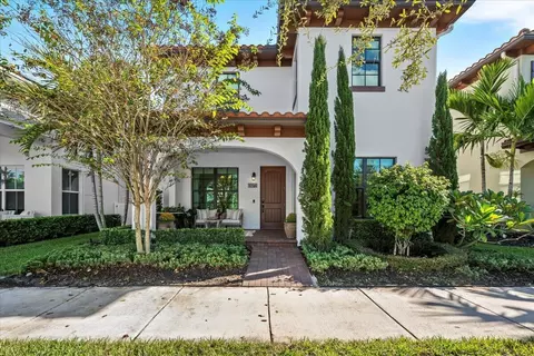 13272 Machiavelli Way, Palm Beach Gardens, FL 33418