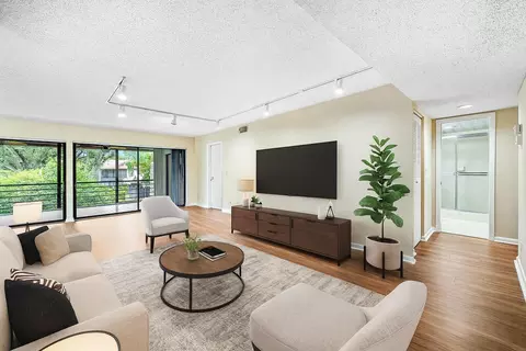 5750 Fairway Park Ct #201, Boynton Beach, FL 33437