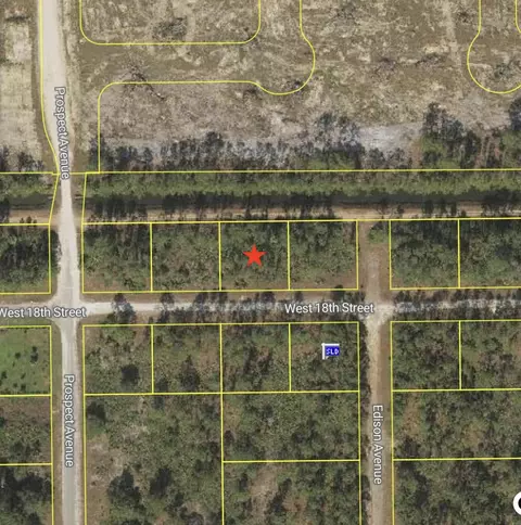 402 W 18th St, Lehigh Acres, FL 33972