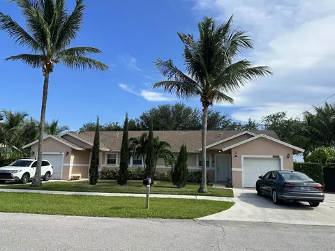 300 NE 42nd St, Boca Raton, FL 33431