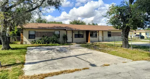 1115 N 16th Ct, Fort Pierce, FL 34950